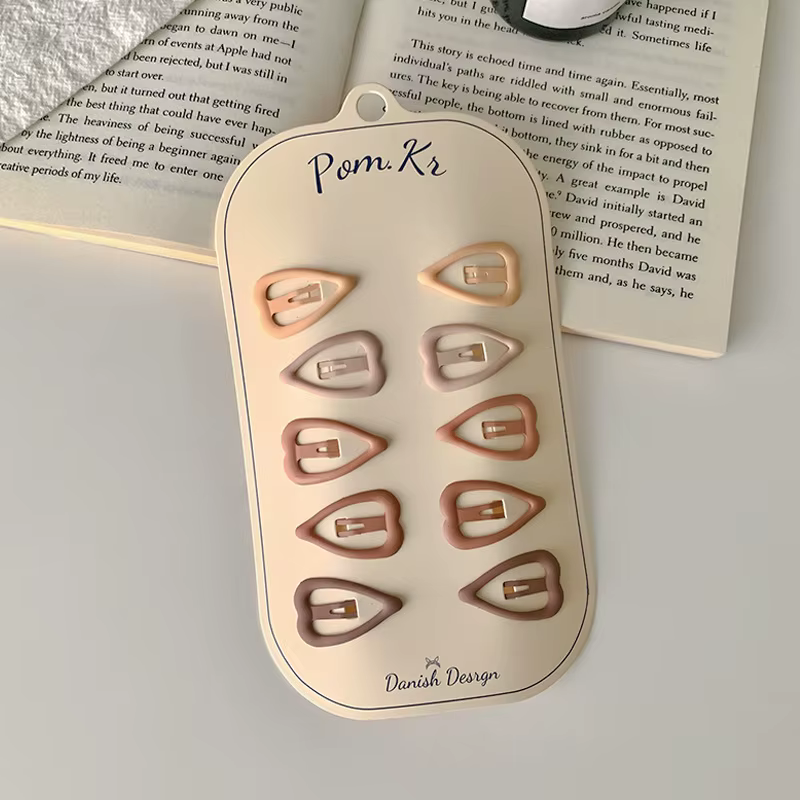 Hairclips – 2 Brown Love 3.7cm