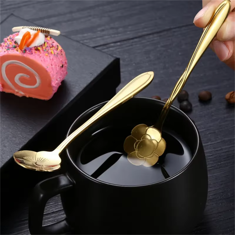 Gold flower teaspoons (8)