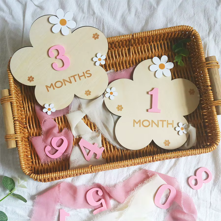 Wooden Floral Baby Milestone Cards
