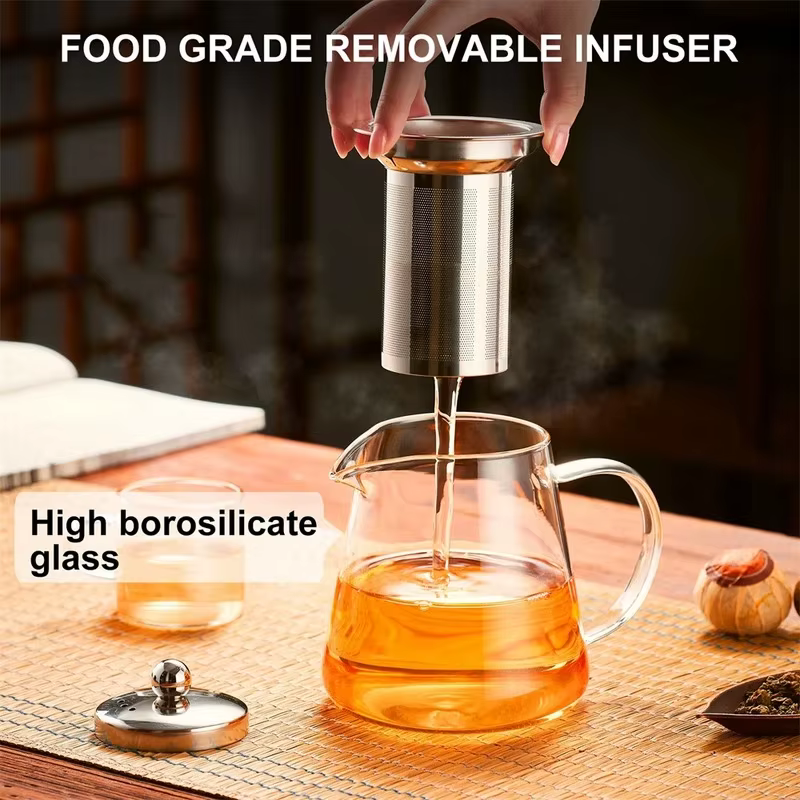 Glass teapot with infuser