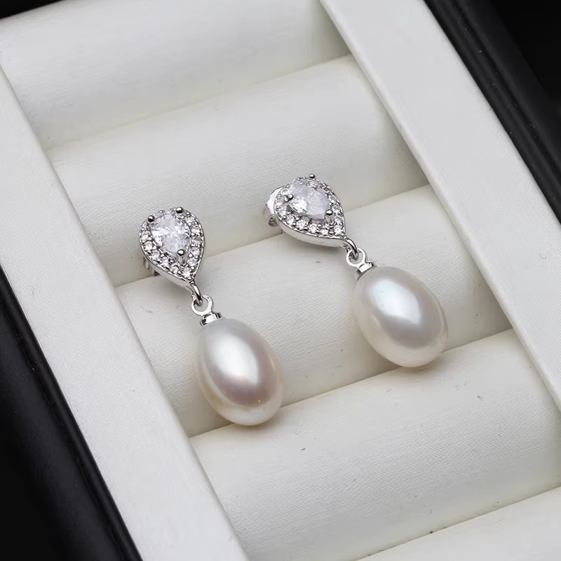 Freshwater Pearl Drop Earrings