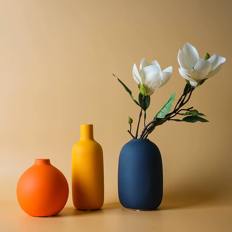 Matte Nordic Ceramic Bud Vases – Lilvelle For Mum find