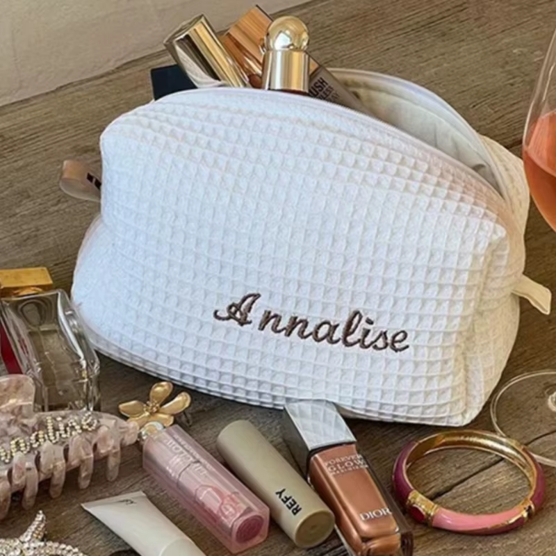 Embroidered Name Toiletry Bag – Lilvelle The Personalised Edit find