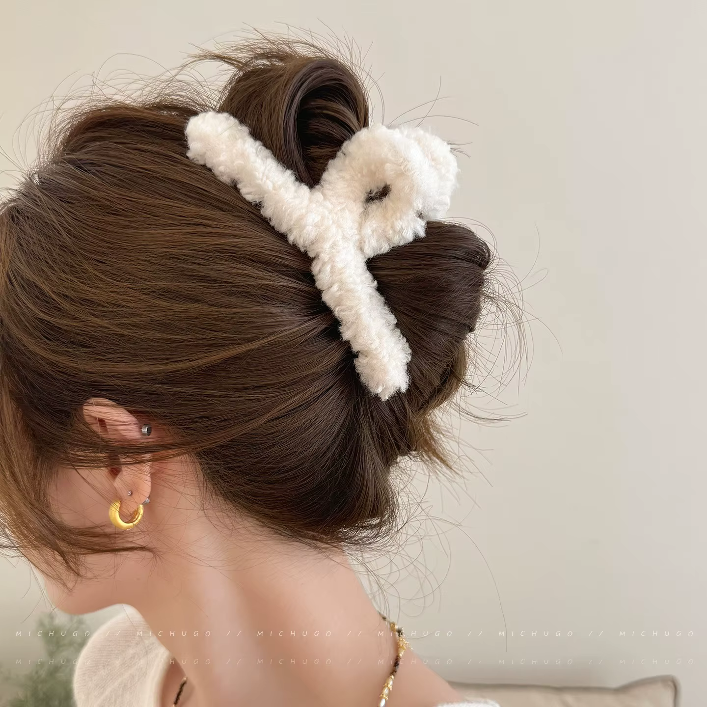 Autumn/Winter Gentle New Lamb Wool Cross Large Hair Claw