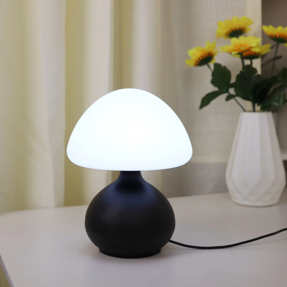 Mushroom Glow Table Lamp