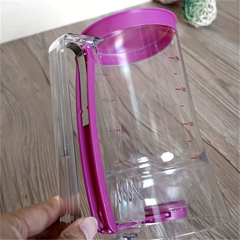 Pancake batter dispenser
