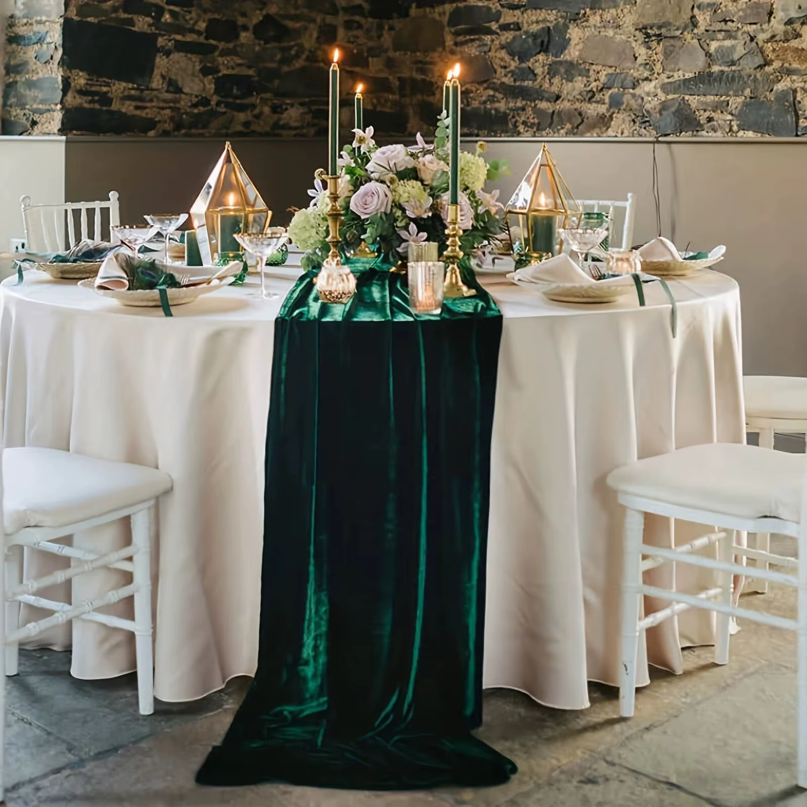 Luxe Velvet Table Runner – Lilvelle Chanukah party finds