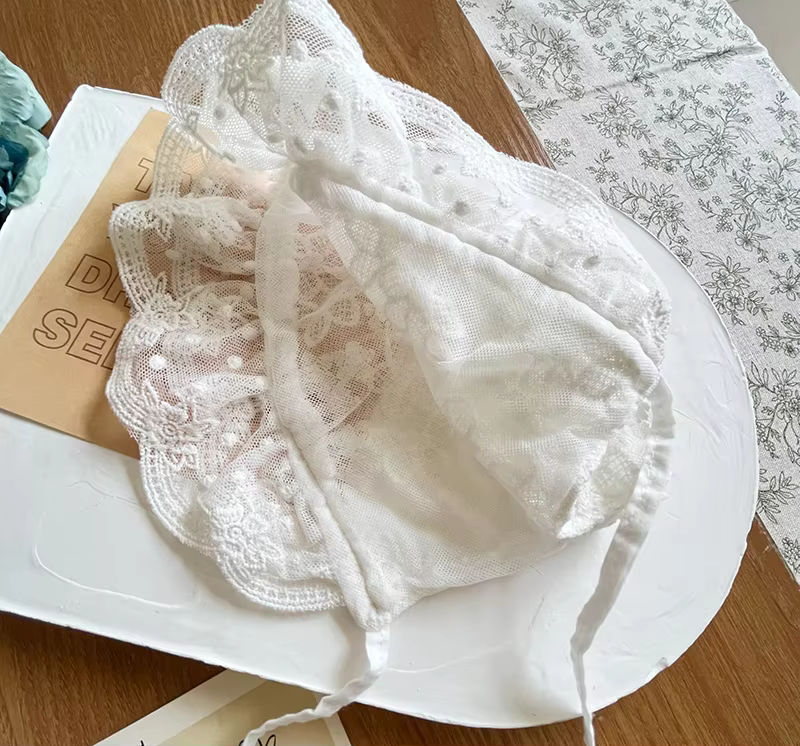 Lace Bonnet