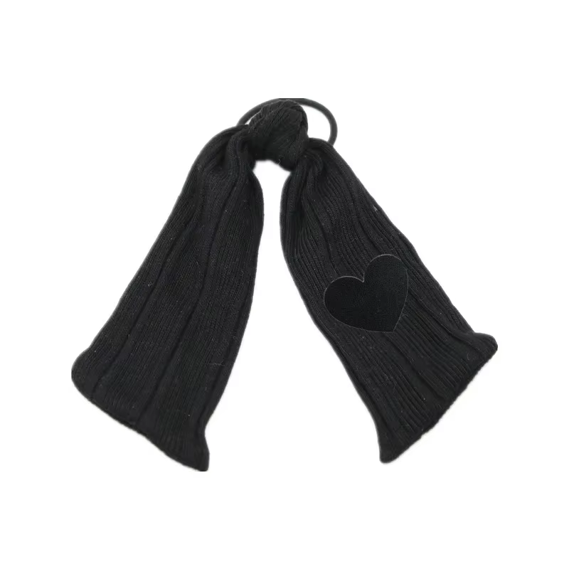 Chenille Heart Patch Headband — image 13