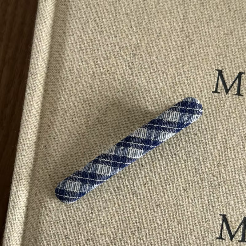 Striped Bar Clip