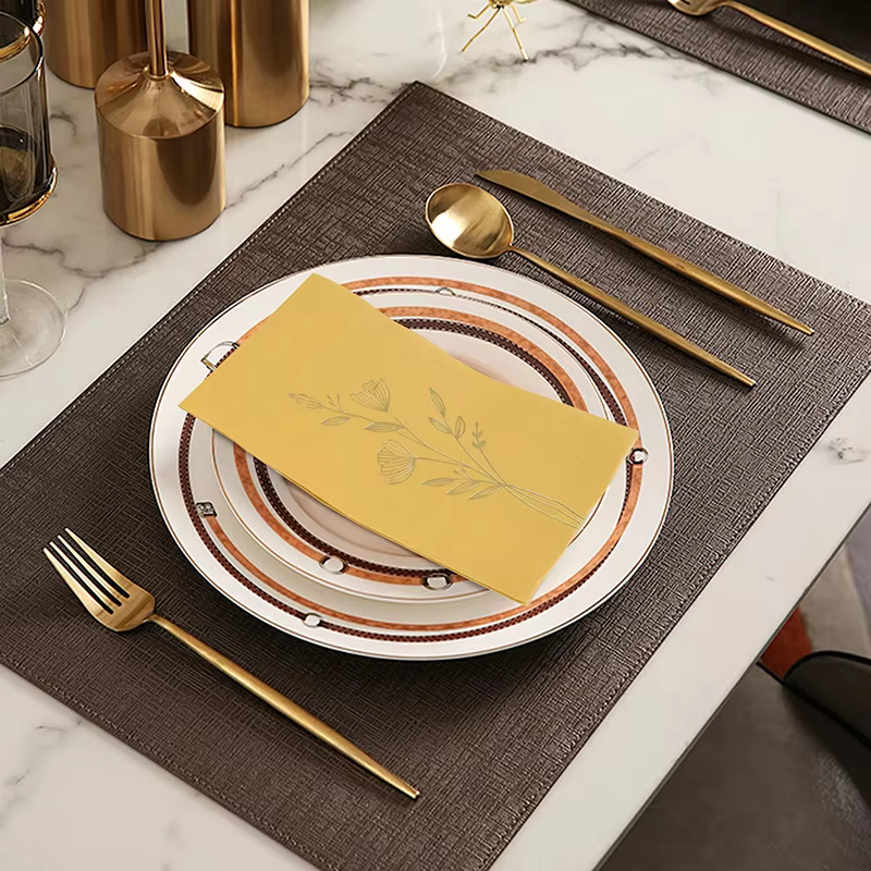 Gold Leaf Disposable Napkins – 20/60 Pack — image 4