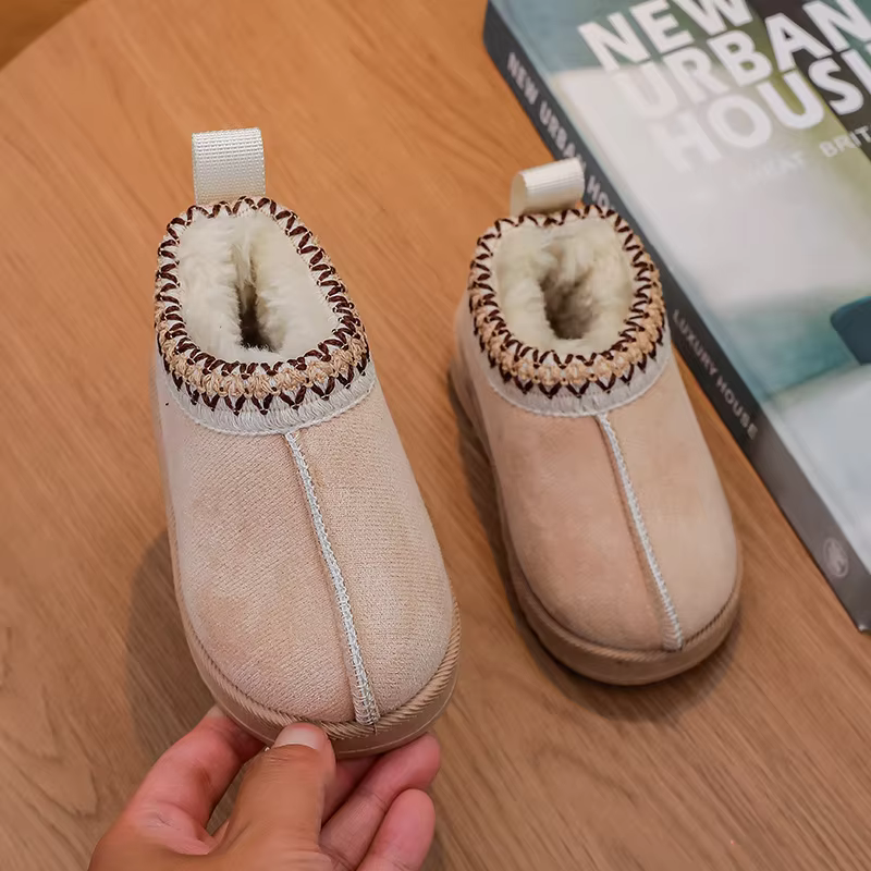 Girls' Plush Winter Ankle Boots — image 4