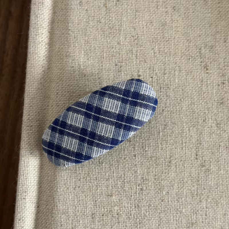 Striped Oval Clip