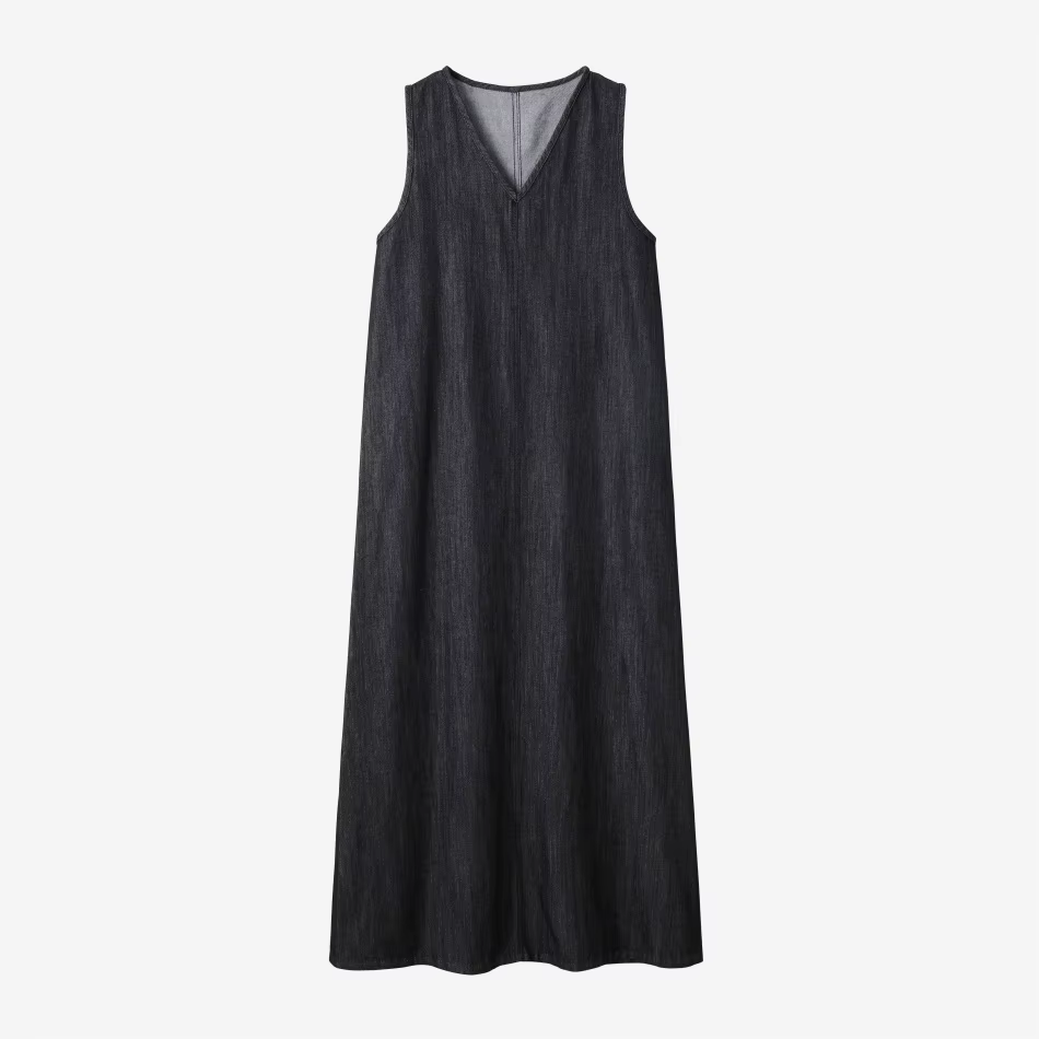 Denim V-Neck Maxi Dress – Black – Ali Specials AW26