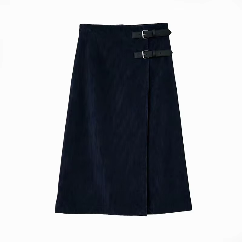 Woodland Plaid Collection navy skirt – Ali Plus AW26