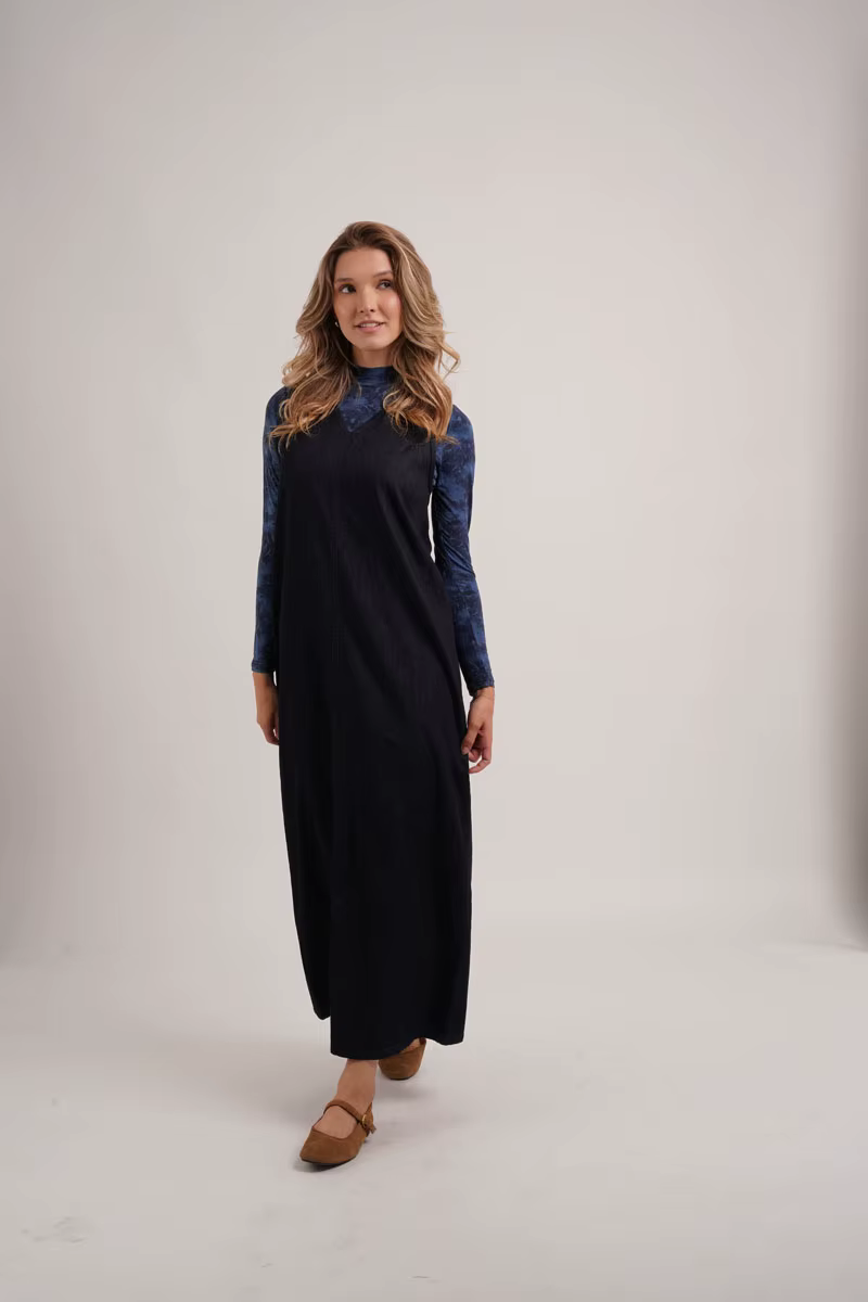 Denim V-Neck Maxi Dress – Navy — image 5