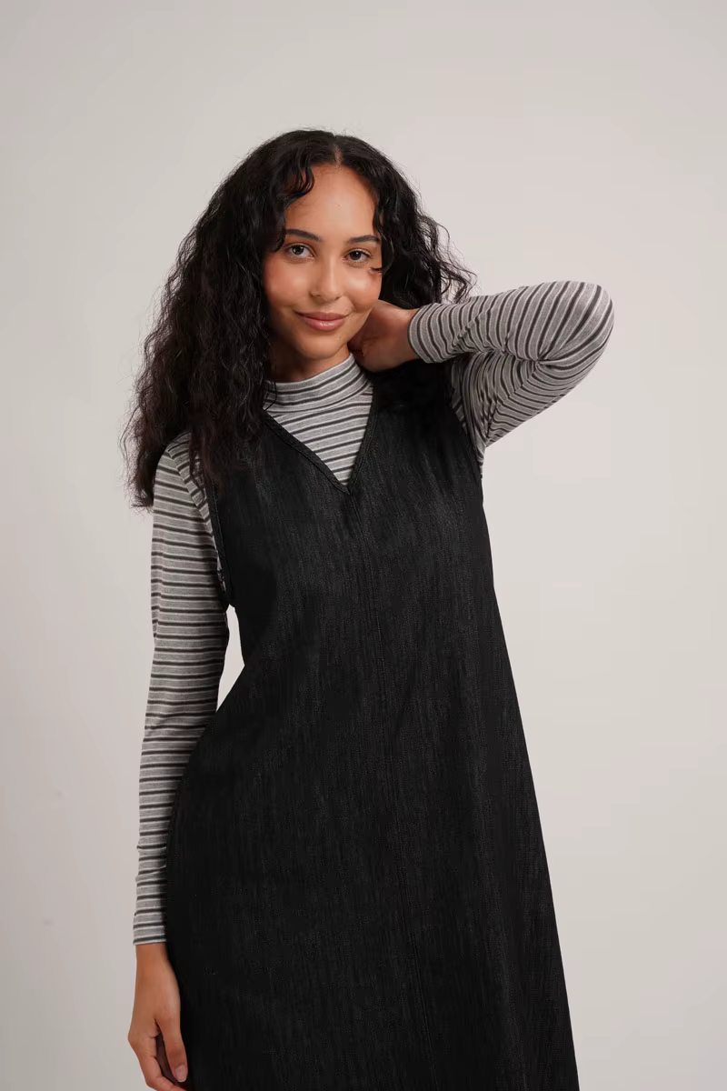 Denim V-Neck Maxi Dress – Navy — image 6