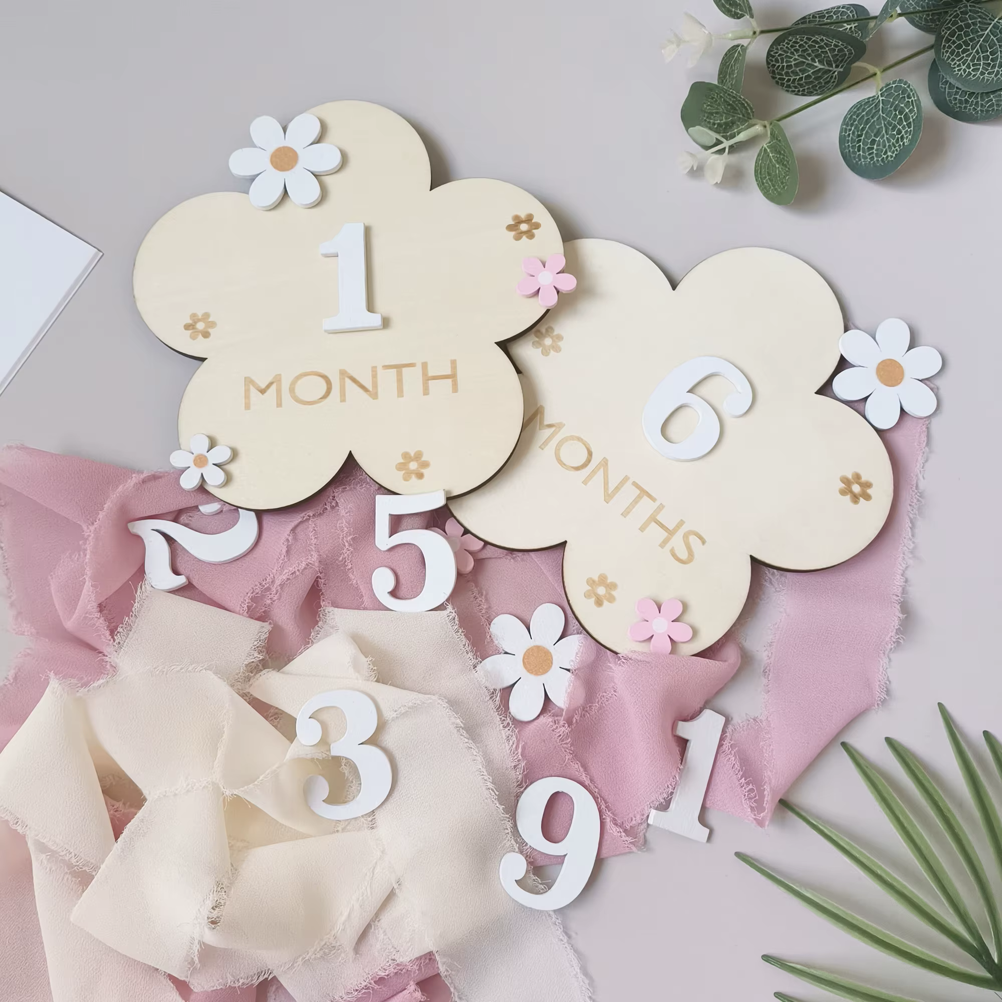 Wooden Floral Baby Milestone Cards — image 2
