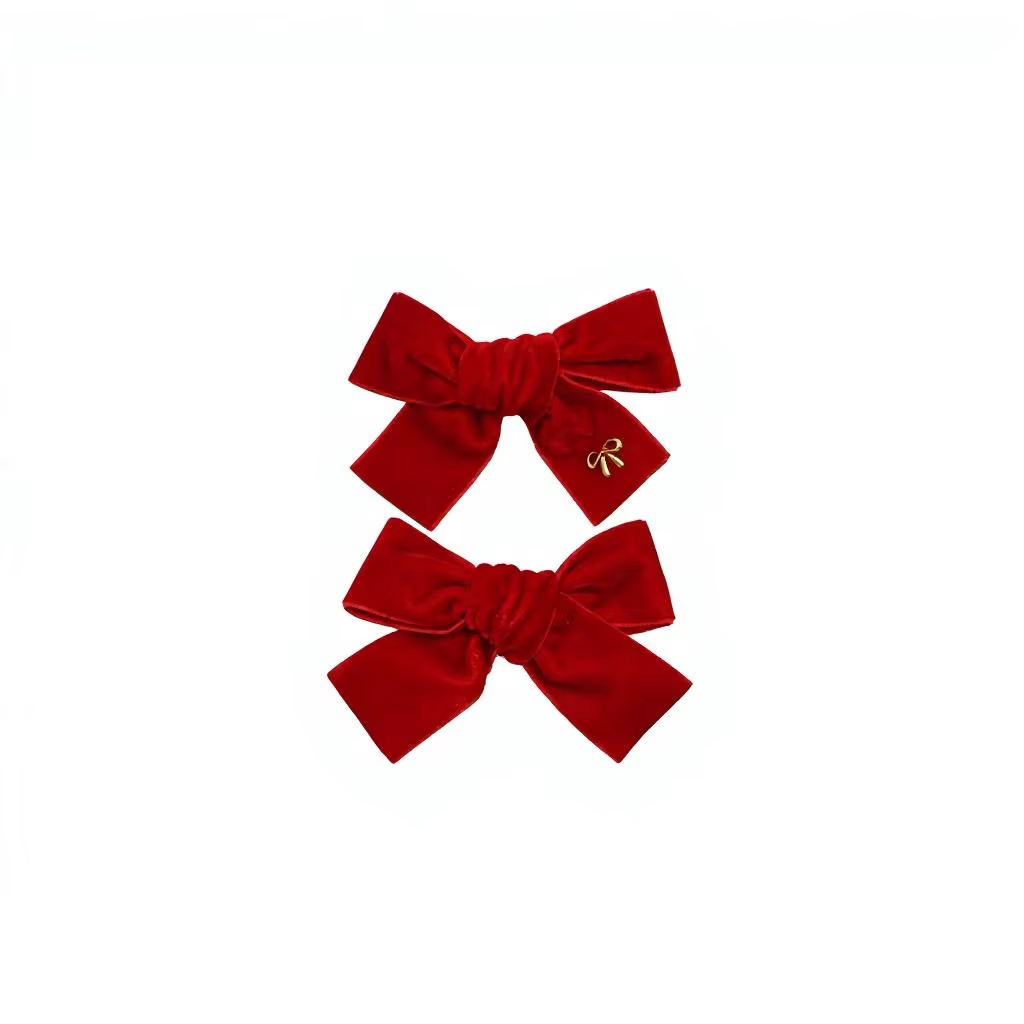 Red Mini Velvet Bow Clip – Ali Picks AW26