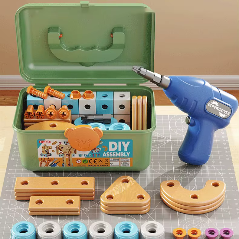 Nuts & Bolts Toolbox – 124 pieces — image 2
