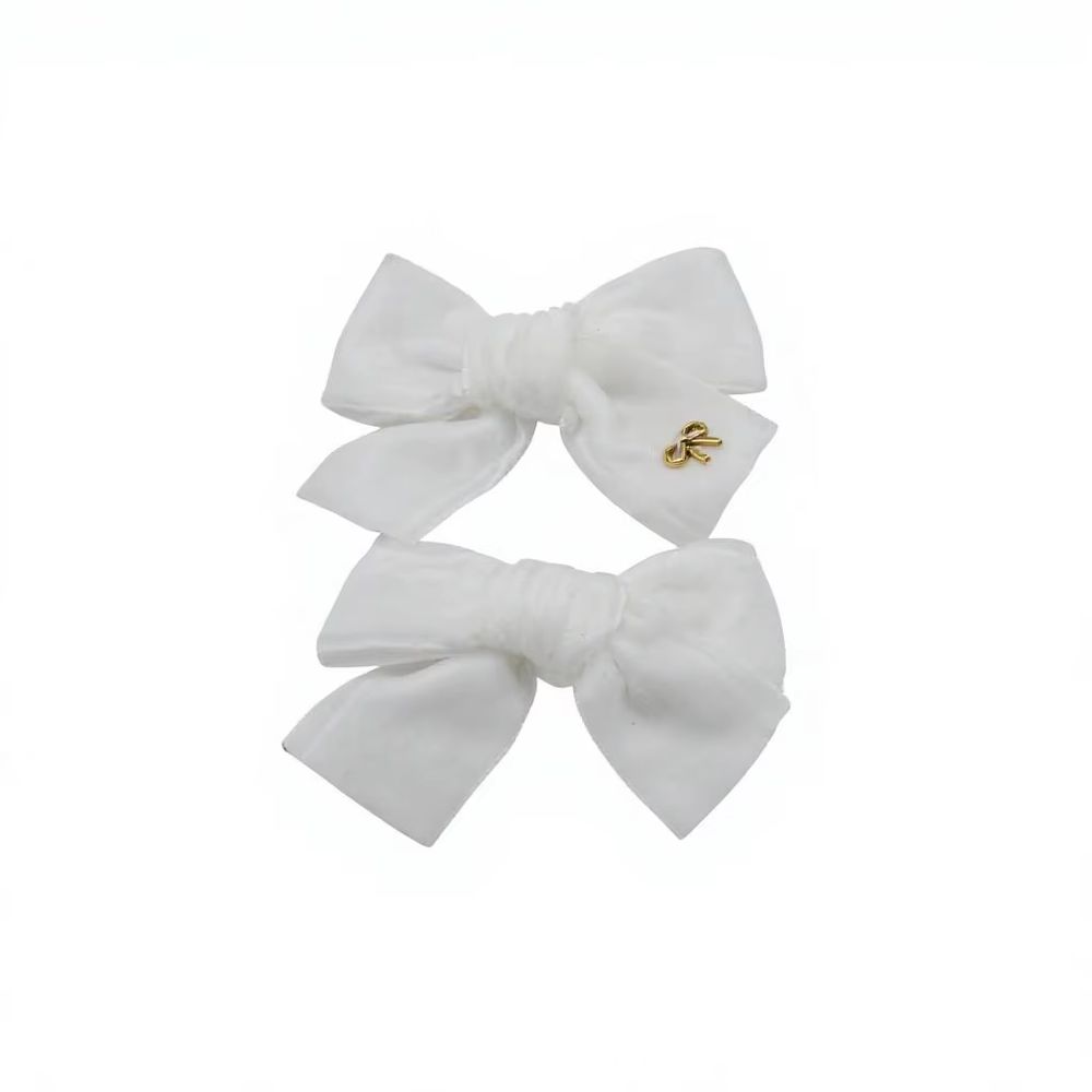 White Mini Velvet Bow Clip – Ali Picks AW26