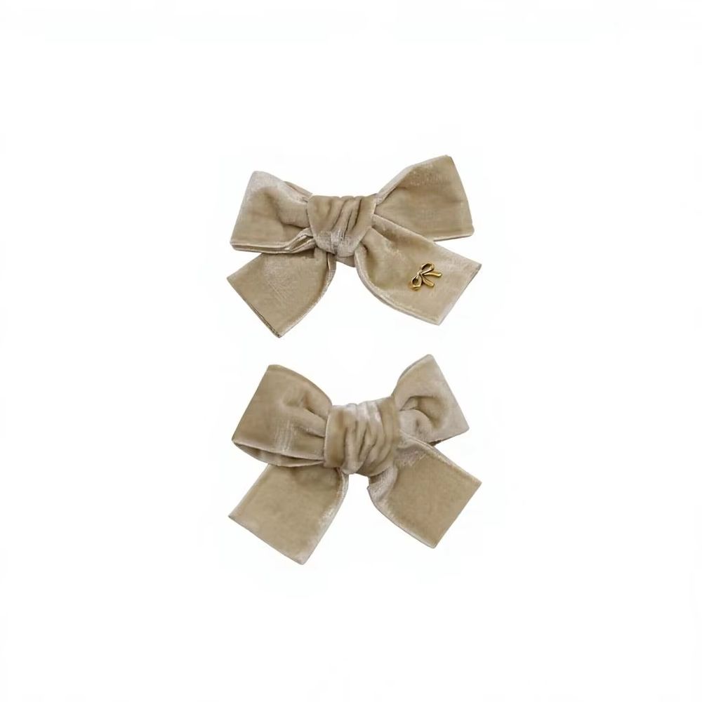 Tan Mini Velvet Bow Clip – Ali Picks AW26