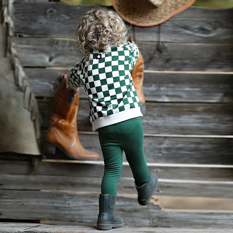 Balanced Structure Collection – Green Sweater