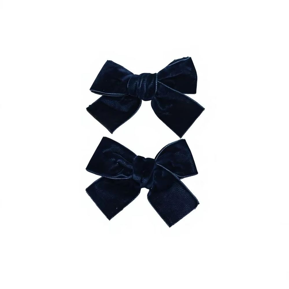 Navy Mini Velvet Bow Clip – Ali Picks AW26