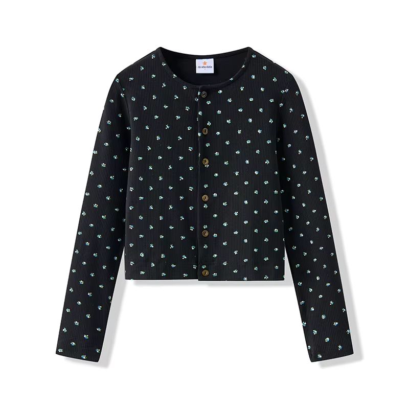 The Shabbos Lounge Suite in Black – Black Cardigan