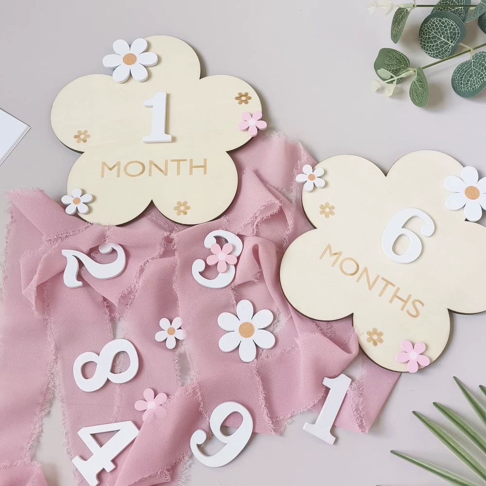 Wooden Floral Baby Milestone Cards