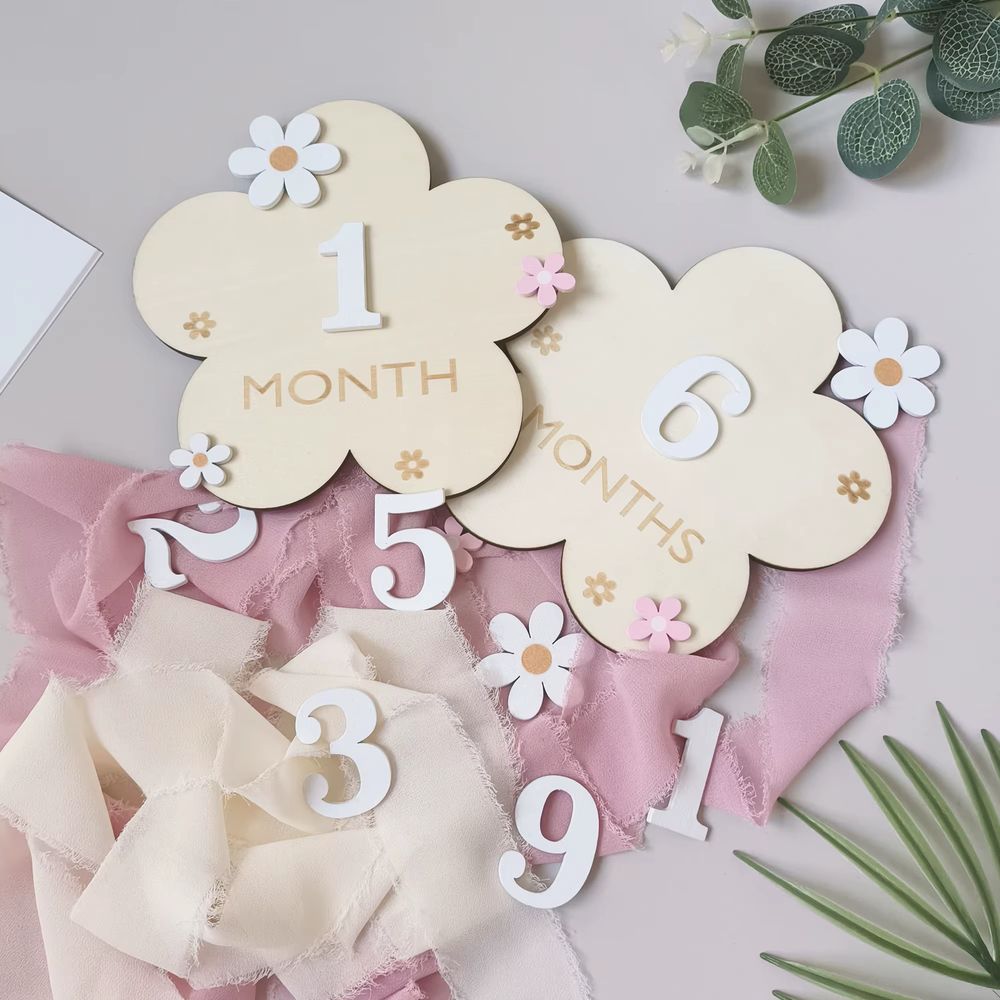 Wooden Floral Baby Milestone Cards